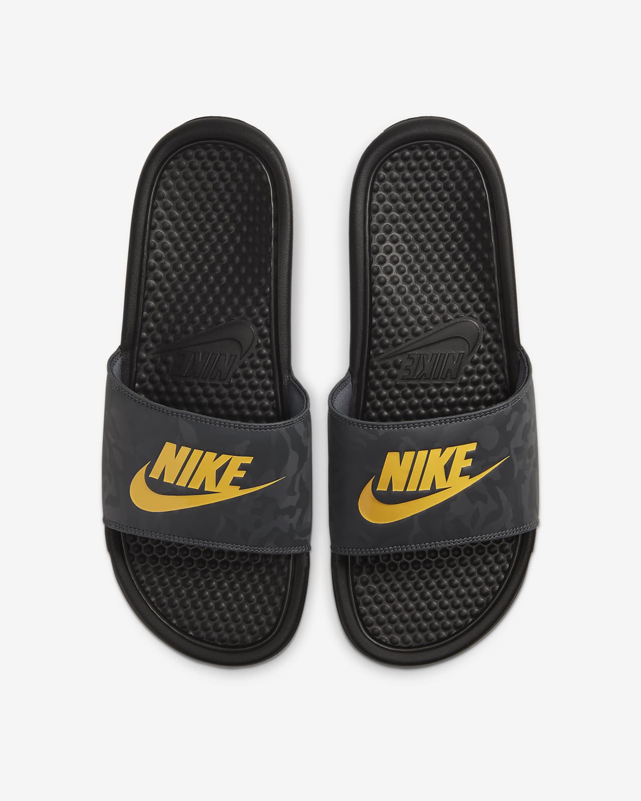 nike benassi pocket